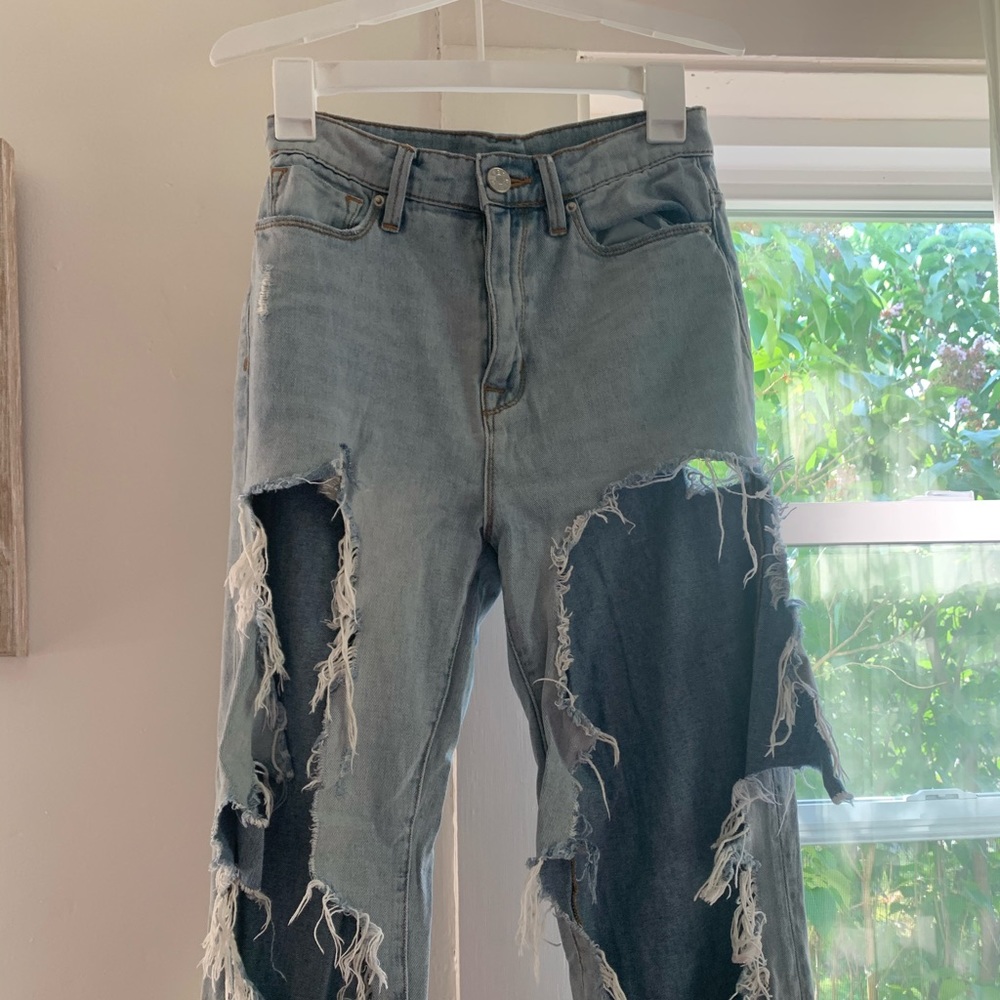 BDG Women’s Ripped Boyfriend Jeans